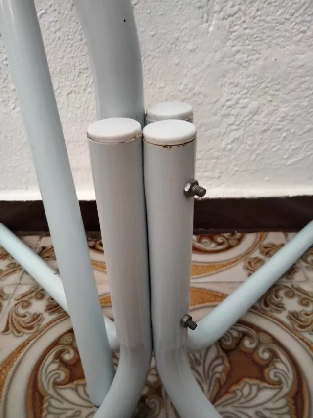 Soporte desmontable para jaula de pájaro