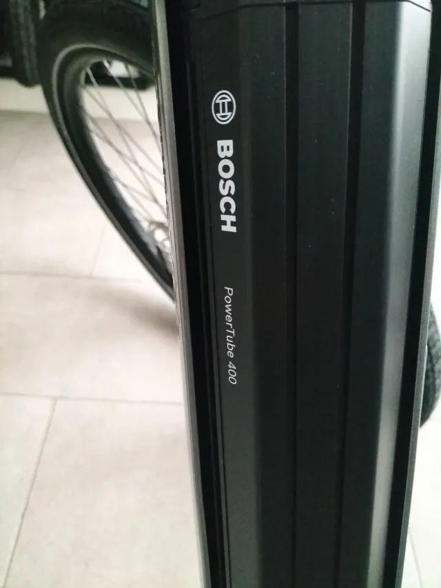 Bicicleta Eléctrica Cannondale Adventure Neo 4