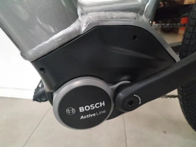 Bicicleta Eléctrica Cannondale Adventure Neo 4