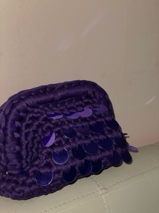 Borsa uncinetto viola handmade con pailette