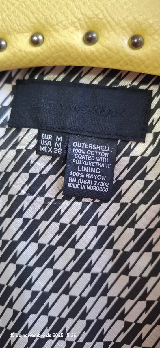 Gabardina bege/branca da primeira loja de Za