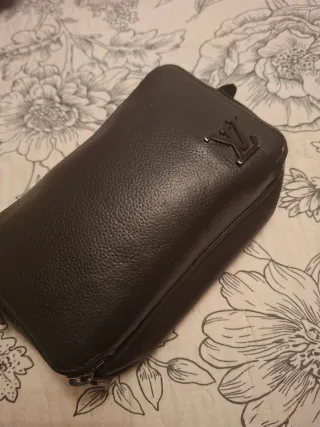 Borsa Louis Vuitton Nero in Pelle
