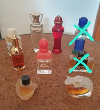 Miniature profumi assortiti vintage anni '90