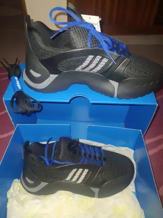 Zapatillas Adidas Kouza Dyz Negras y Azules