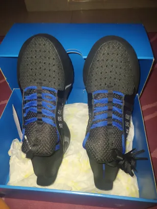 Zapatillas Adidas Kouza Dyz Negras y Azules