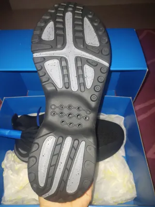 Zapatillas Adidas Kouza Dyz Negras y Azules