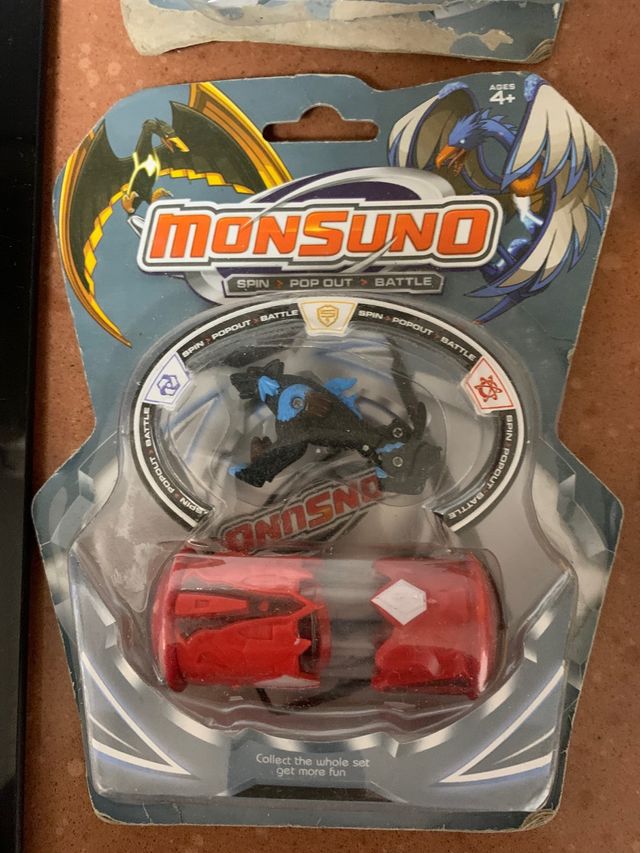 4 Juguetes Monsuno