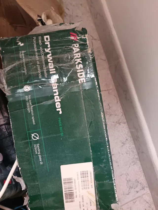 Lijadora de pared más 5 cajas de discos