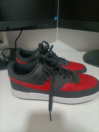 Nike Court Vision Low Rojas y Negras
