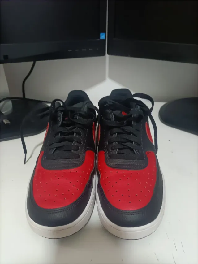 Nike Court Vision Low Rojas y Negras