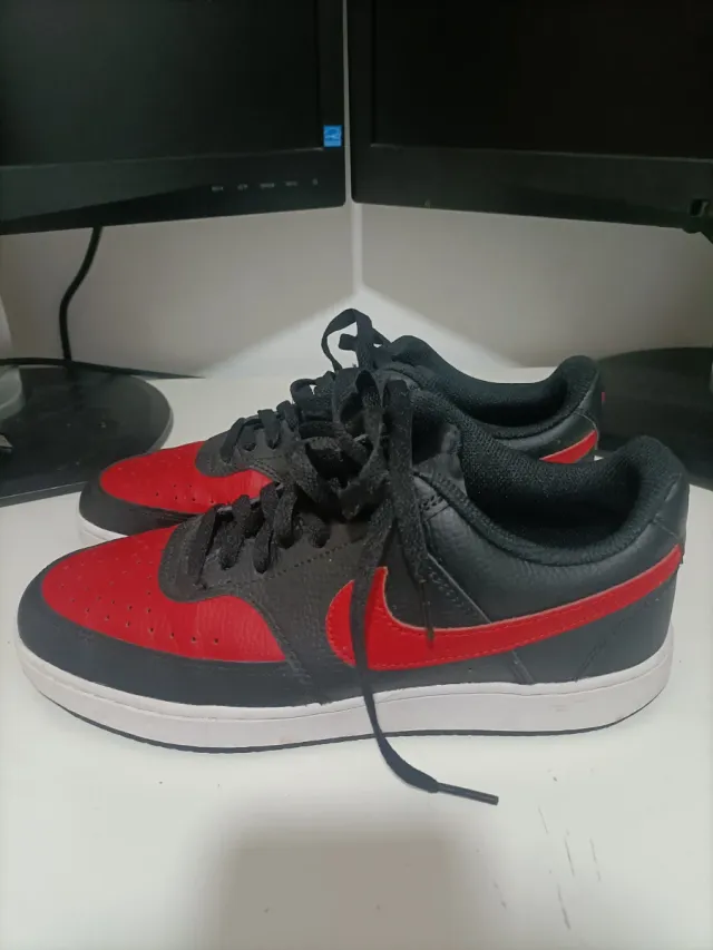 Nike Court Vision Low Rojas y Negras