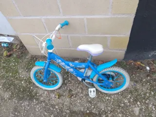 Bicicleta infantil azul