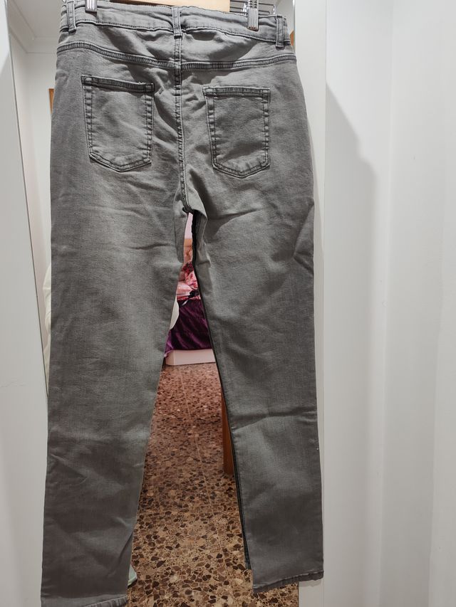 Vaqueros skinny grises 14 años