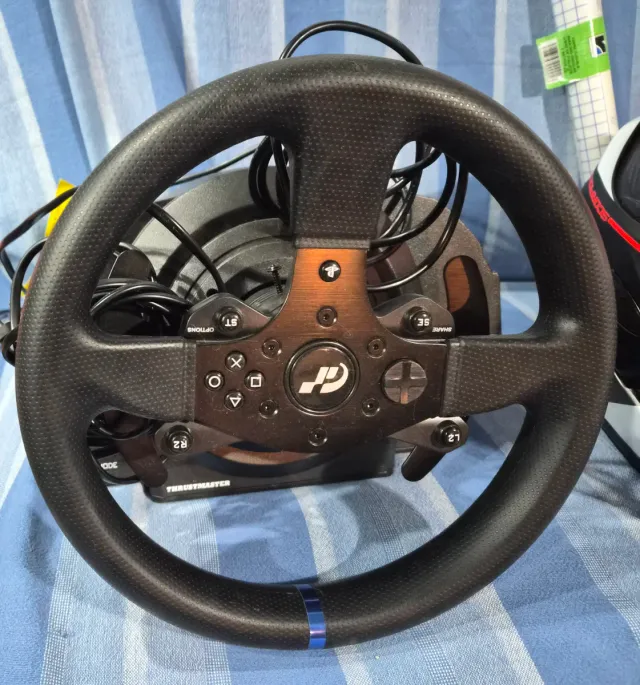 Volante Thrustmaster T300RS GT Edition