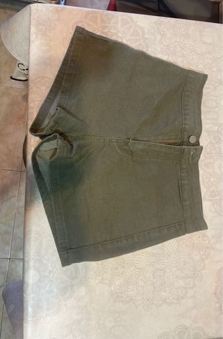 Shorts vaqueros negros y verdes