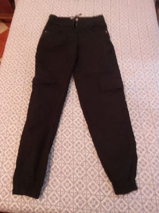 Pantalones Bershka Negros Talla 32 (XS)