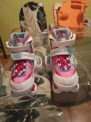 Patines extensibles Hudora rosas con corazones