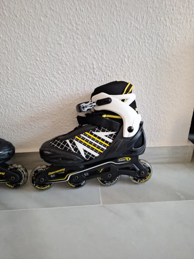 Patines en línea Boomerang negros y blancos