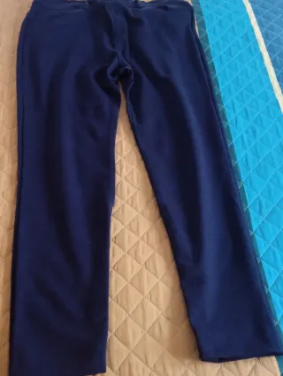 Pantalón azul marino