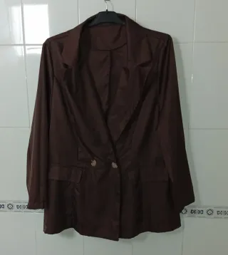 Chaqueta marrón mujer