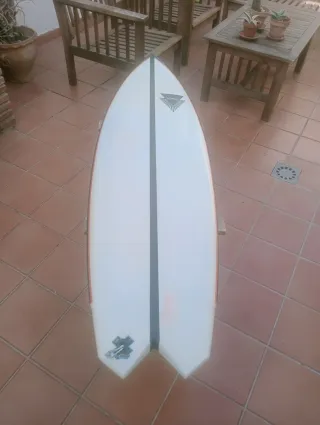 Tabla de surf wirefire El Tomo Fish