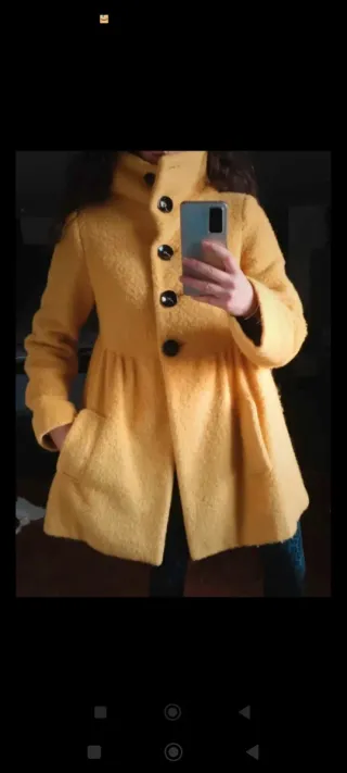 Cappotto 85% lana giallo indossato 1 volta