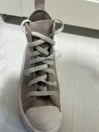 Converse plataforma beige talla 35