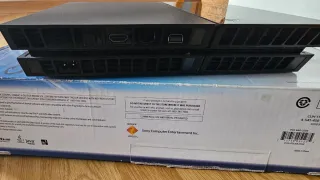 Consola PlayStation 4 + 2 Mandos