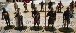 21 Soldatini Piombo Esercito Medievale