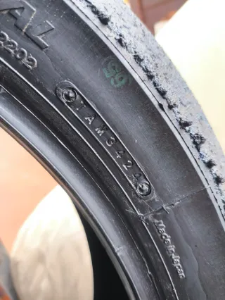 Bridgestone V02 Soft Neumático