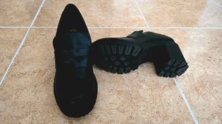 Zapatos de tacón estilo mocasín con suela de track