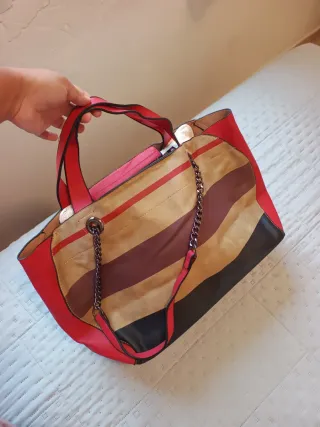Bolso Burberry Beige y Rojo