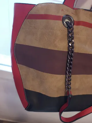 Bolso Burberry Beige y Rojo