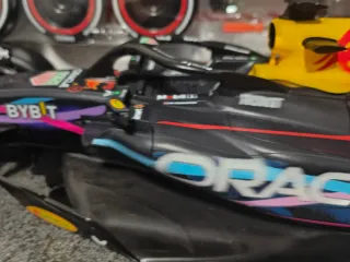 Coche RC Red Bull RB19 Verstappen 1:10