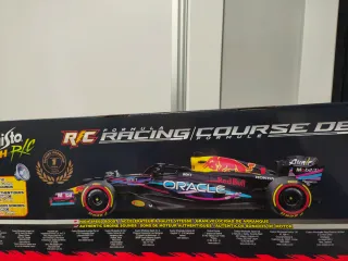 Coche RC Red Bull RB19 Verstappen 1:10