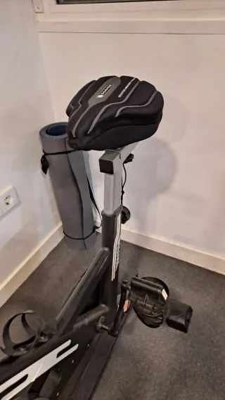 Bicicleta de Spinning Negra.