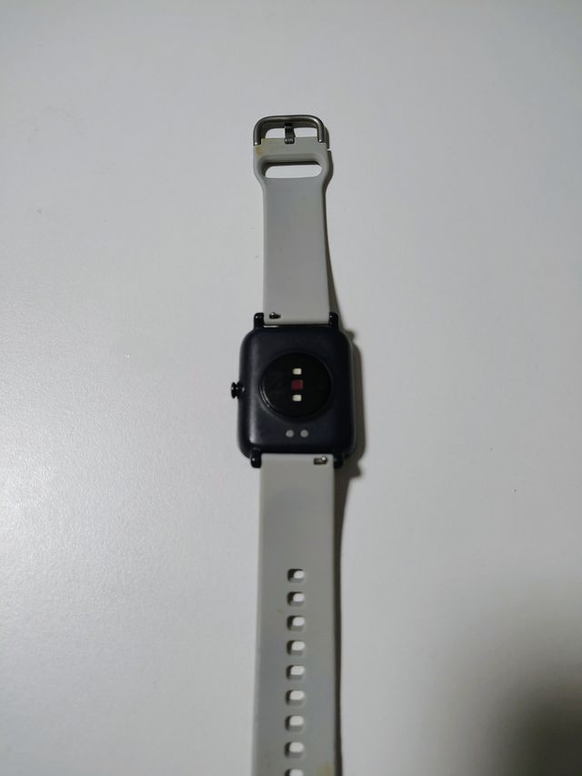 Smartwatch Amazfit Nero e Grigio