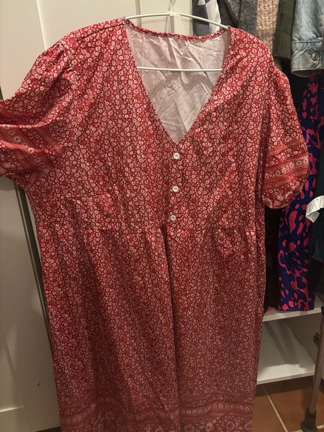 Vestido rojo floral verano