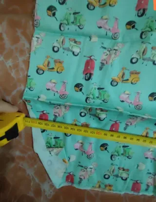 Tela con estampado de motos Vespa