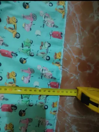 Tela con estampado de motos Vespa