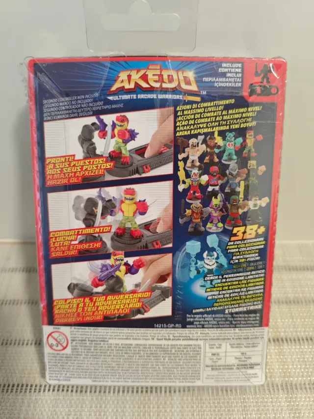 Akedo Ultimate Arcade Warriors NUEVO PRECINTADO