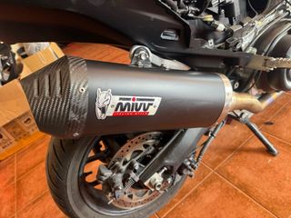 Escape Mivv Yamaha TMAX 17-24