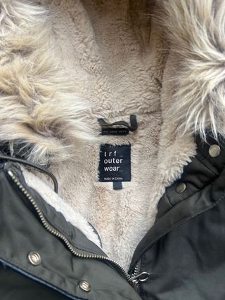 Parka Zara TRF verde militar