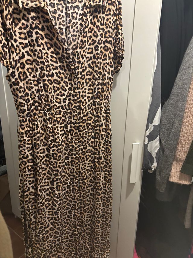 Vestido midi estampado leopardo