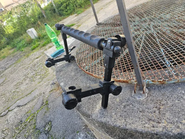 Barra centrale poggia canna da pesca