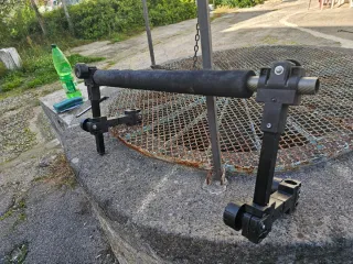 Barra centrale poggia canna da pesca