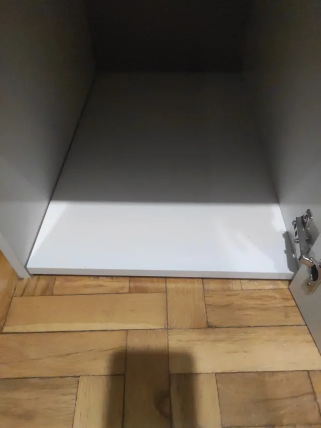 Mesa de estudio blanca