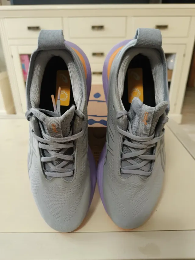 Zapatillas Asics Nimbus 25 Gris/Morado