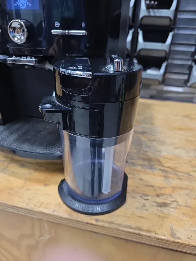 Cafetera Krups EA82 Superautomática