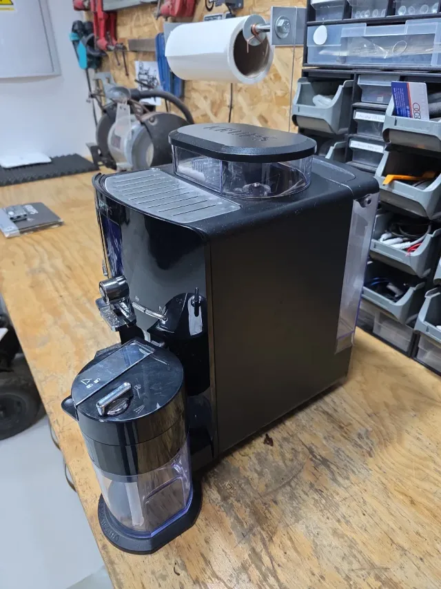 Cafetera Krups EA82 Superautomática